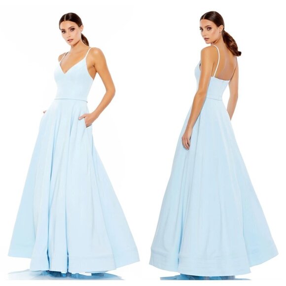 MAC DUGGAL V-Neck Crepe Ballgown in Powder Blue Size US 4 NWT - Picture 1 of 10
